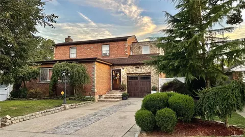 200 Montauk St, Valley Stream, NY 11580