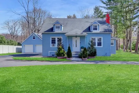 165 Southern Blvd, Nesconset, NY 11767