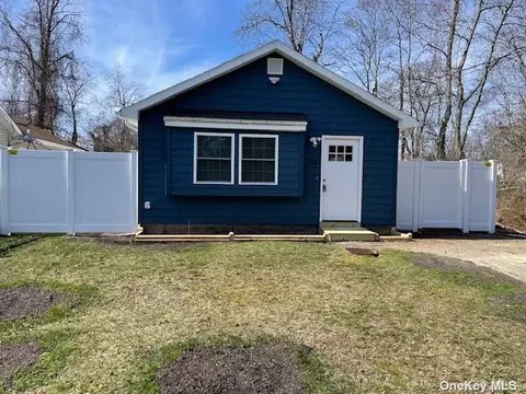 96 Elder Dr, Mastic Beach, NY 11951