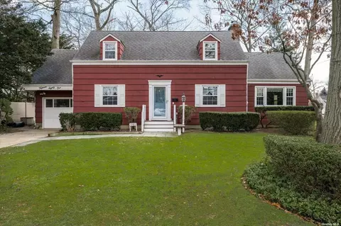 1581 James Rd, Wantagh, NY 11793