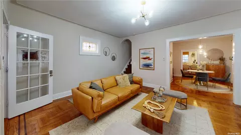 34-23 88th St, Jackson Heights, NY 11372
