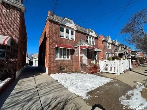 135-28 115th St, Jamaica, NY 11420