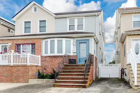 416 E State St, Long Beach, NY 11561