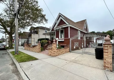 161-19 128 Ave, Springfield Gardens, NY 11413