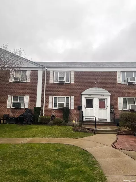 225-16 88th Ave #LOWER, Queens Village, NY 11427