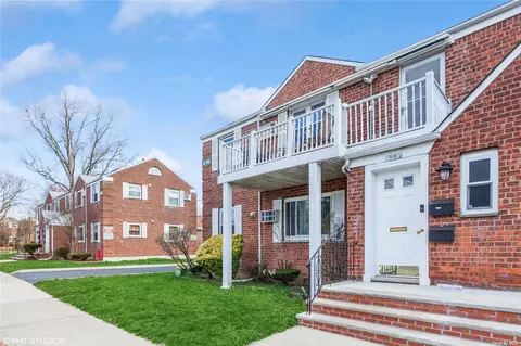 73-35 Little Neck Pkwy #2ND, Glen Oaks, NY 11004