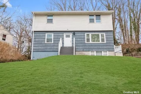 46 Roosevelt Ave, East Northport, NY 11731