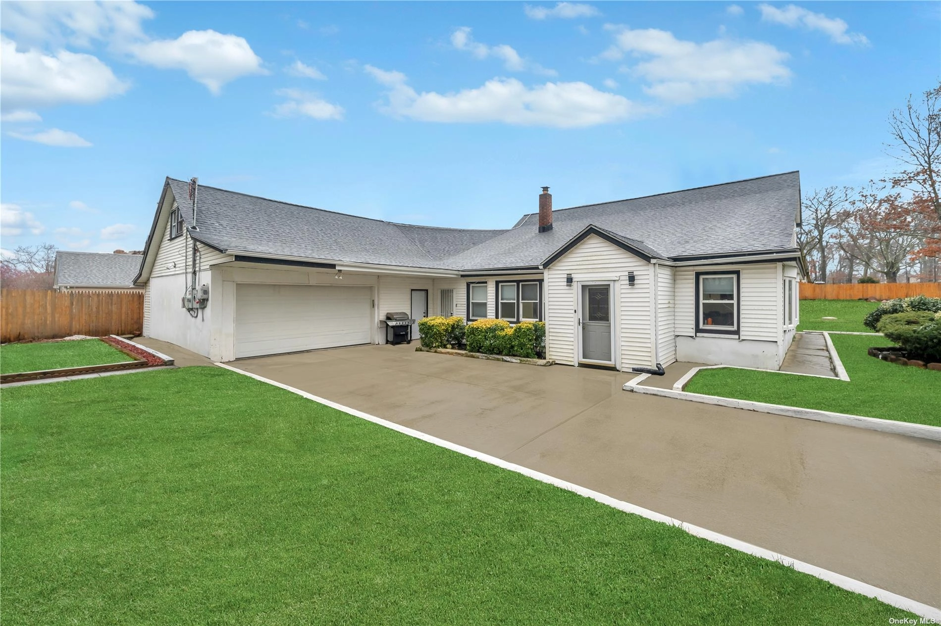 53 OSWEGO PL  