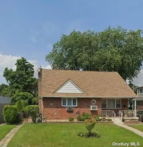 2252 Hoffman Ave, Elmont, NY 11003