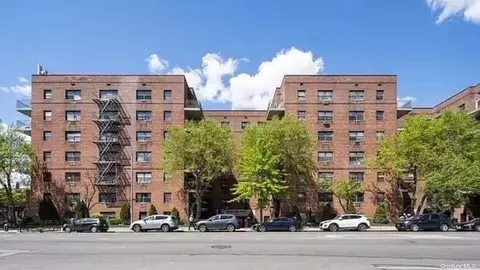 149-35 Northern Blvd #4A, Flushing, NY 11354
