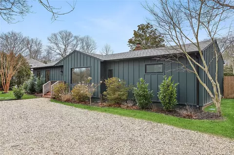 14 Jones Rd, East Quogue, NY 11942