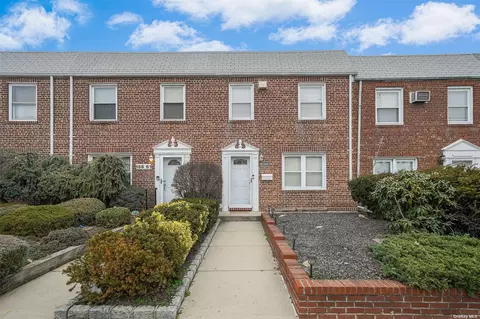 166-63 22nd Ave, Whitestone, NY 11357