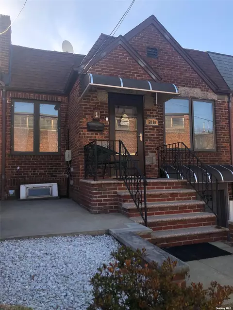 58-36 63rd St, Maspeth, NY 11378