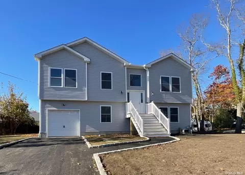64 Park Dr, Mastic Beach, NY 11951