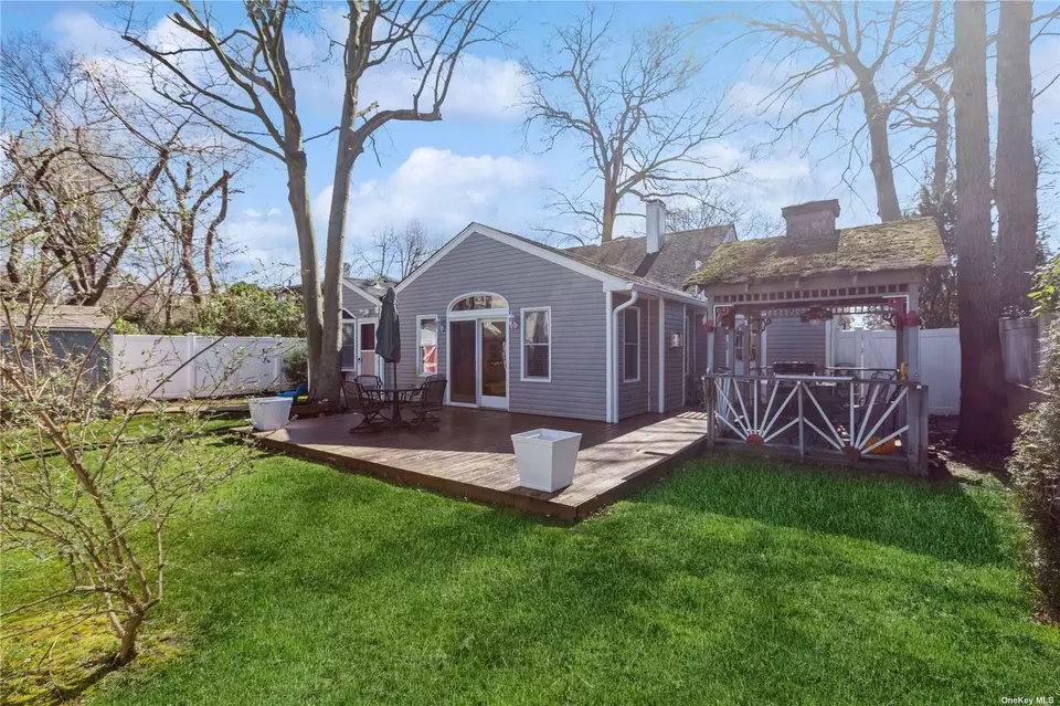 3577 Princeton Dr N, Wantagh, NY 11793 28 Photos Movoto