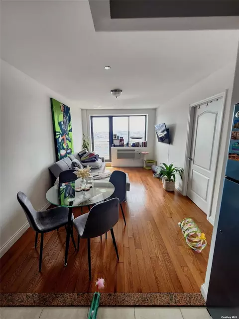 70-26 Queens Blvd #10F, Woodside, NY 11377