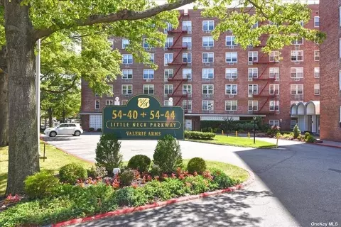 54-44 Little Neck Pkwy #1C, Little Neck, NY 11362