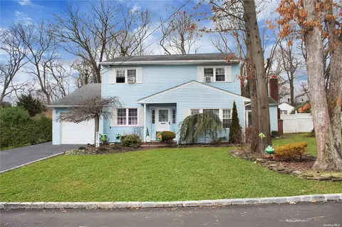 245 Shelter Rd, Ronkonkoma, NY 11779