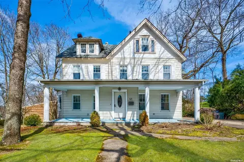 41 Maple Hill Rd, Huntington, NY 11743