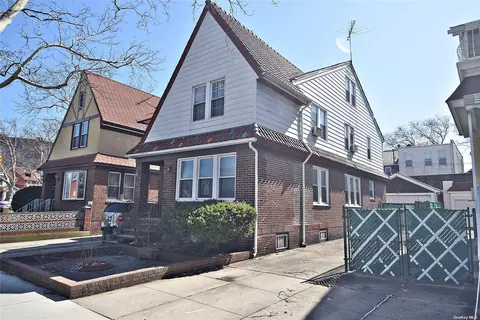 88-48 Union Tpke, Glendale, NY 11385