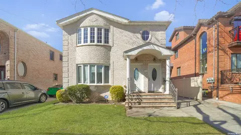 244-69 61st Ave, Little Neck, NY 11362