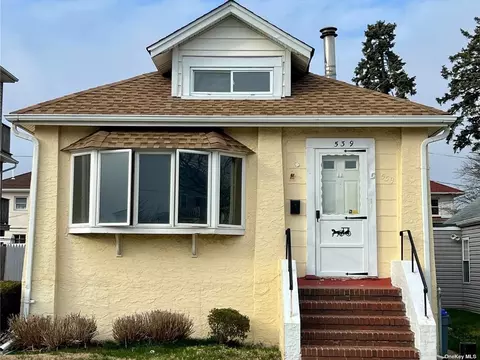 539 E Harrison St, Long Beach, NY 11561