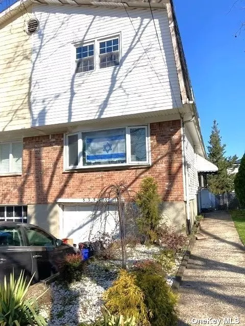 533 Harold St, Staten Island, NY 10314