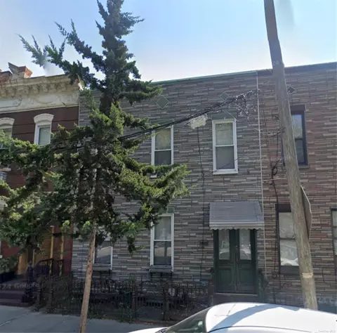 19-22 Madison St, Flushing, NY 11385