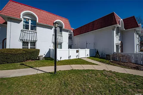 755 Blue Ridge Dr #755, Medford, NY 11763