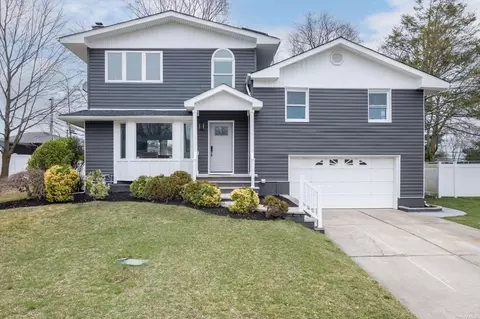 97 Celia Dr, Jericho, NY 11753