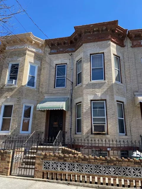 97-43 Drew St, Ozone Park, NY 11416