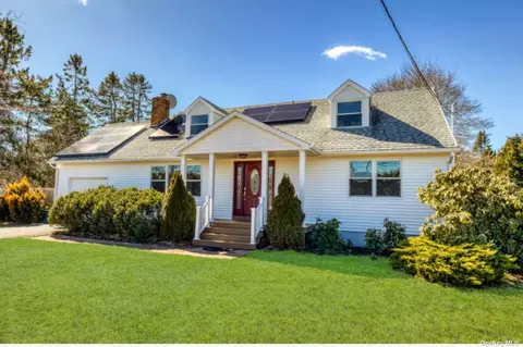 46 Seatuck Ave, Eastport, NY 11941