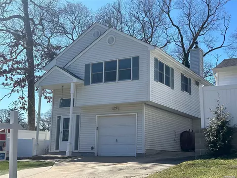 92 Olive St, Lake Grove, NY 11755