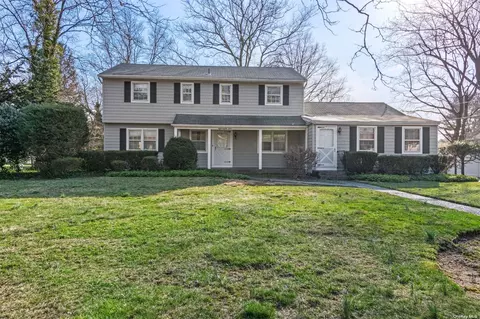 883 Park Ave, Huntington, NY 11743