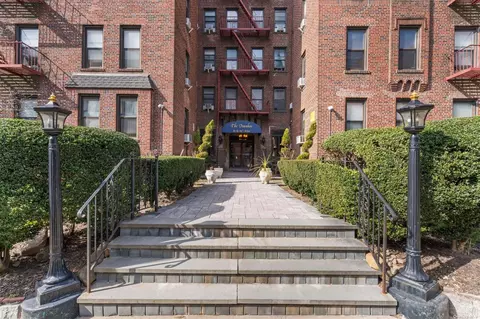 83-84 116 Th St #1 G, Kew Gardens, NY 11415