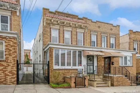 62-64 60th Pl, Ridgewood, NY 11385