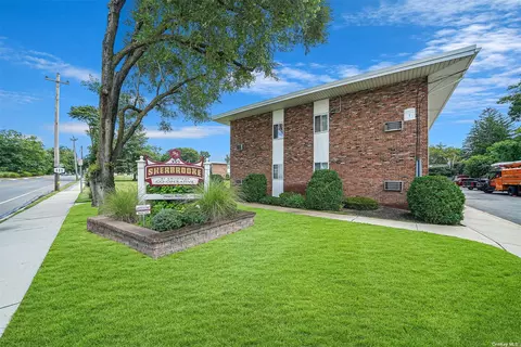 355 Route 111 #27, Smithtown, NY 11787