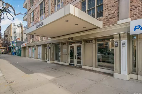 30-11 21st St #5B, Astoria, NY 11102