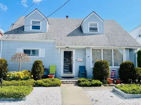158-25 87th St, Howard Beach, NY 11414