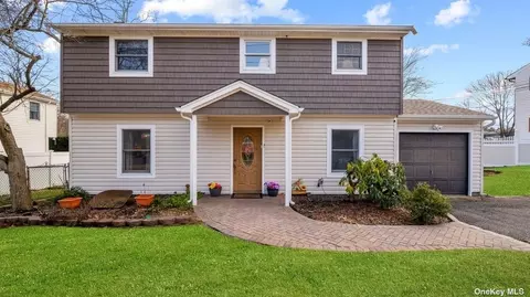 328 Hawkins Rd, Centereach, NY 11720