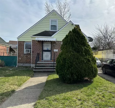 57 Village Ave, Elmont, NY 11003
