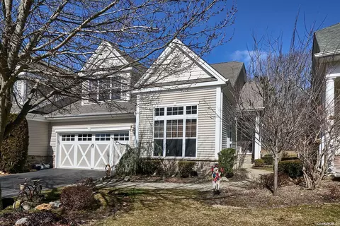 12 Ovation Pl #12, Eastport, NY 11941