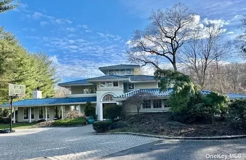 14 Seacrest Dr, Lloyd Harbor, NY 11743