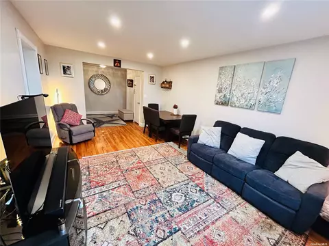 36 Cathedral Ave #6A, Hempstead, NY 11550