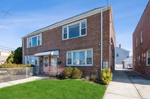 105-03 225th St, Queens Village, NY 11429