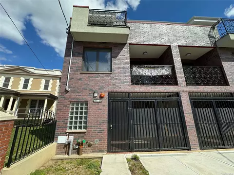 108-45 Sutphin Blvd, Jamaica, NY 11435