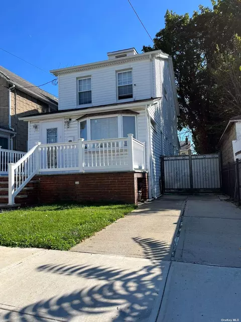 221-12 103rd Ave, Queens Village, NY 11429