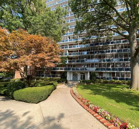 97-07 63rd Rd #4M, Rego Park, NY 11374