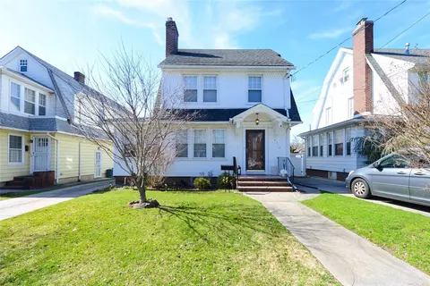 43-12 167 St, Flushing, NY 11358