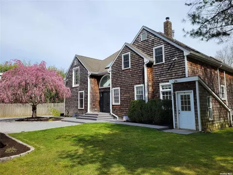 81 Hog Creek Ln, East Hampton, NY 11937